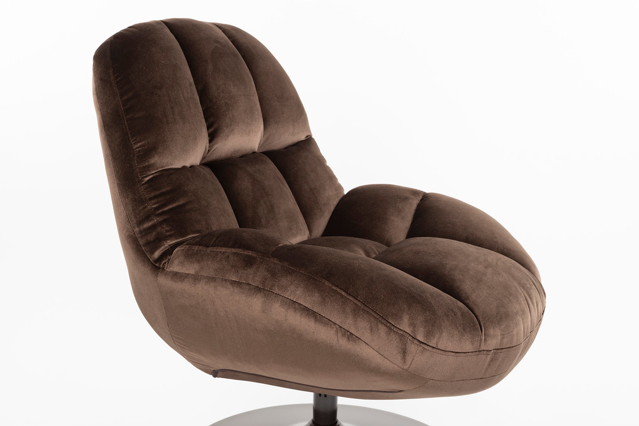 Beefy Lounge Chair