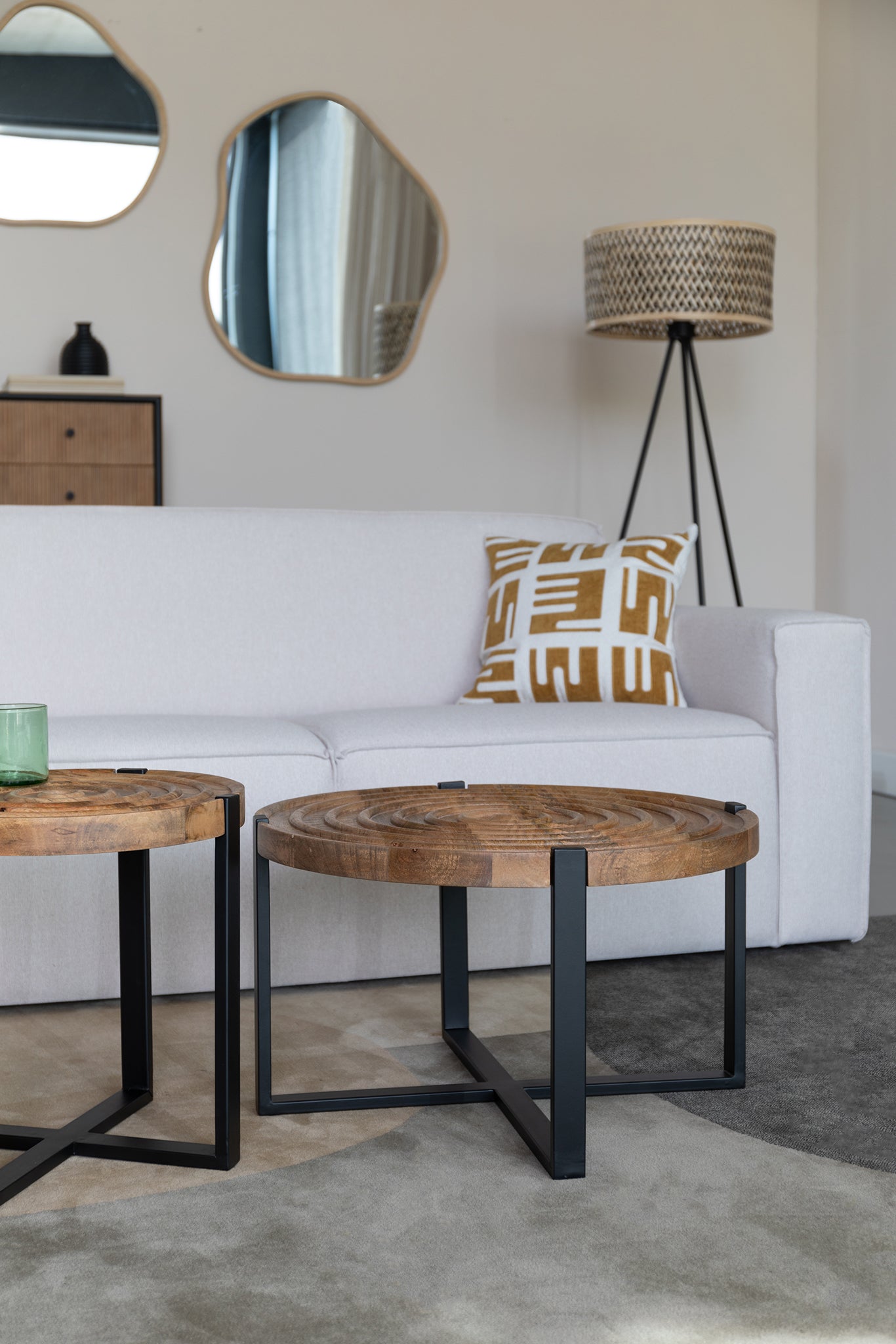 Buz Coffee Table