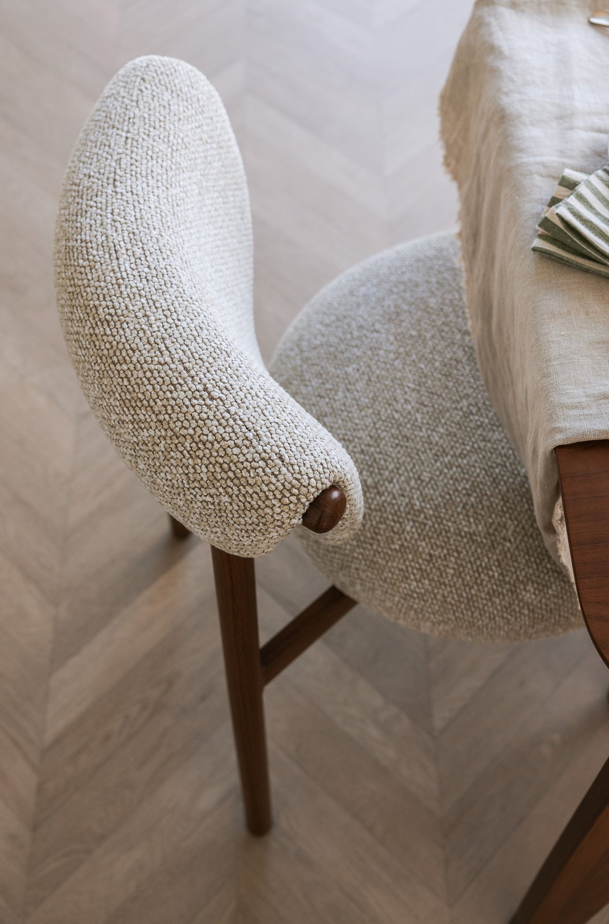 Lee Chair
