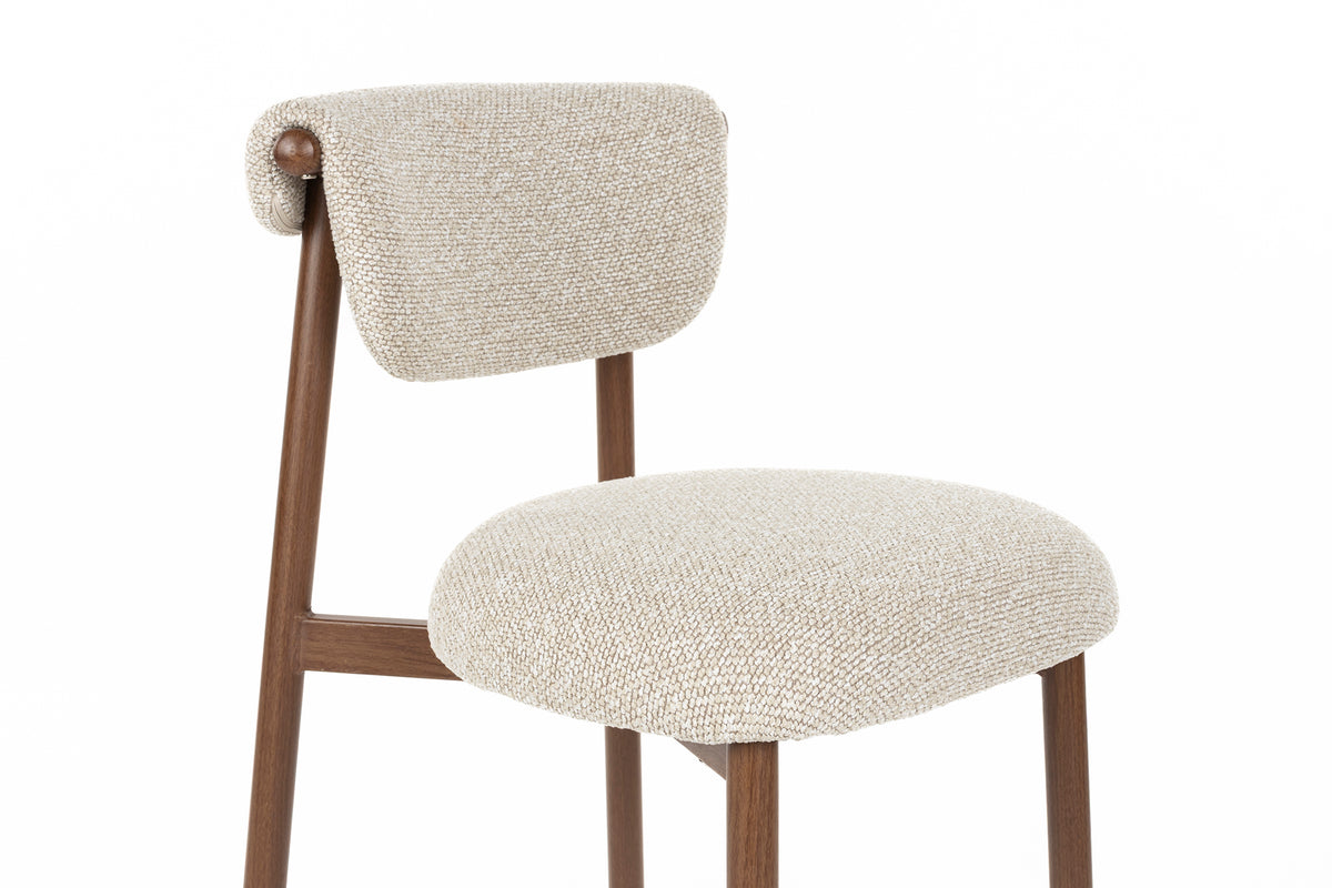 Lee Chair
