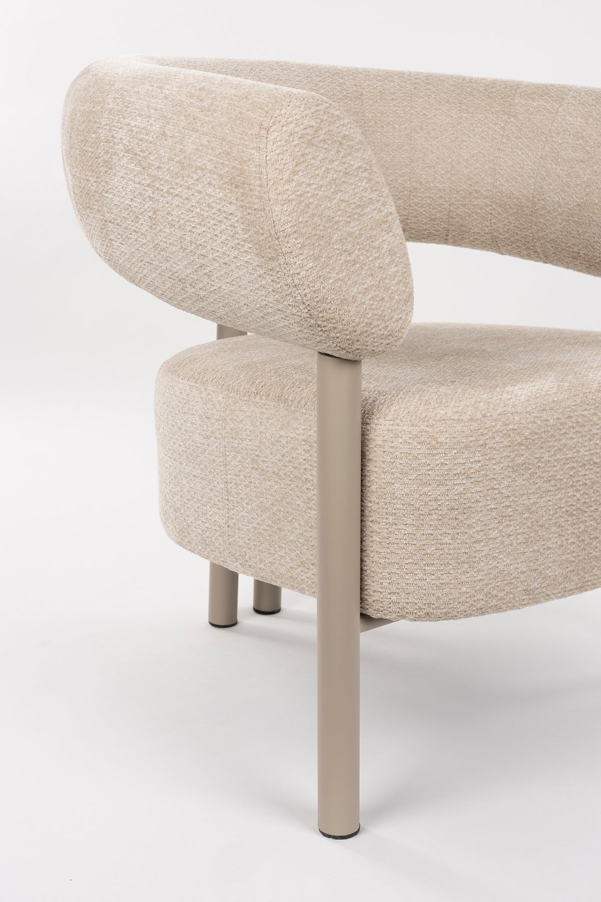 Heels Lounge Chair