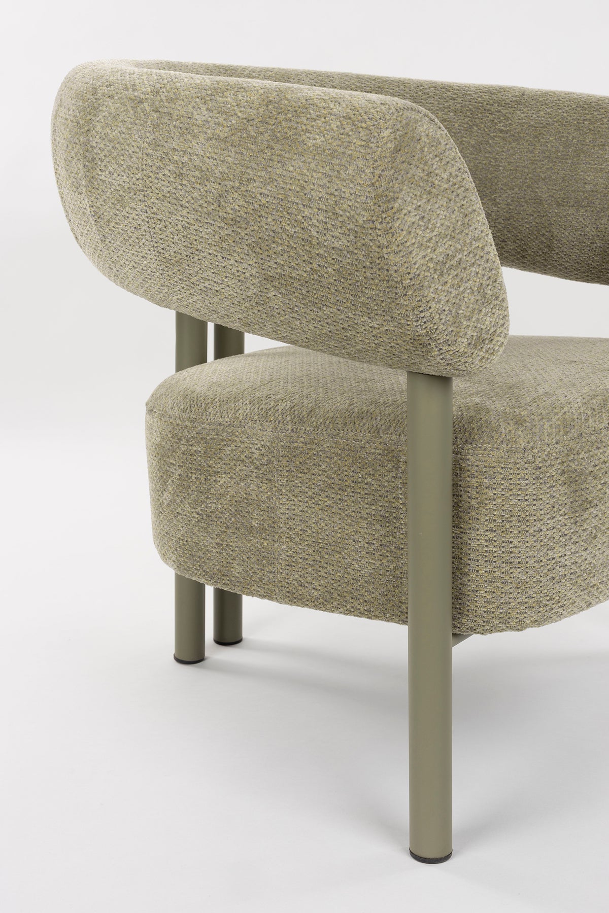 Heels Lounge Chair