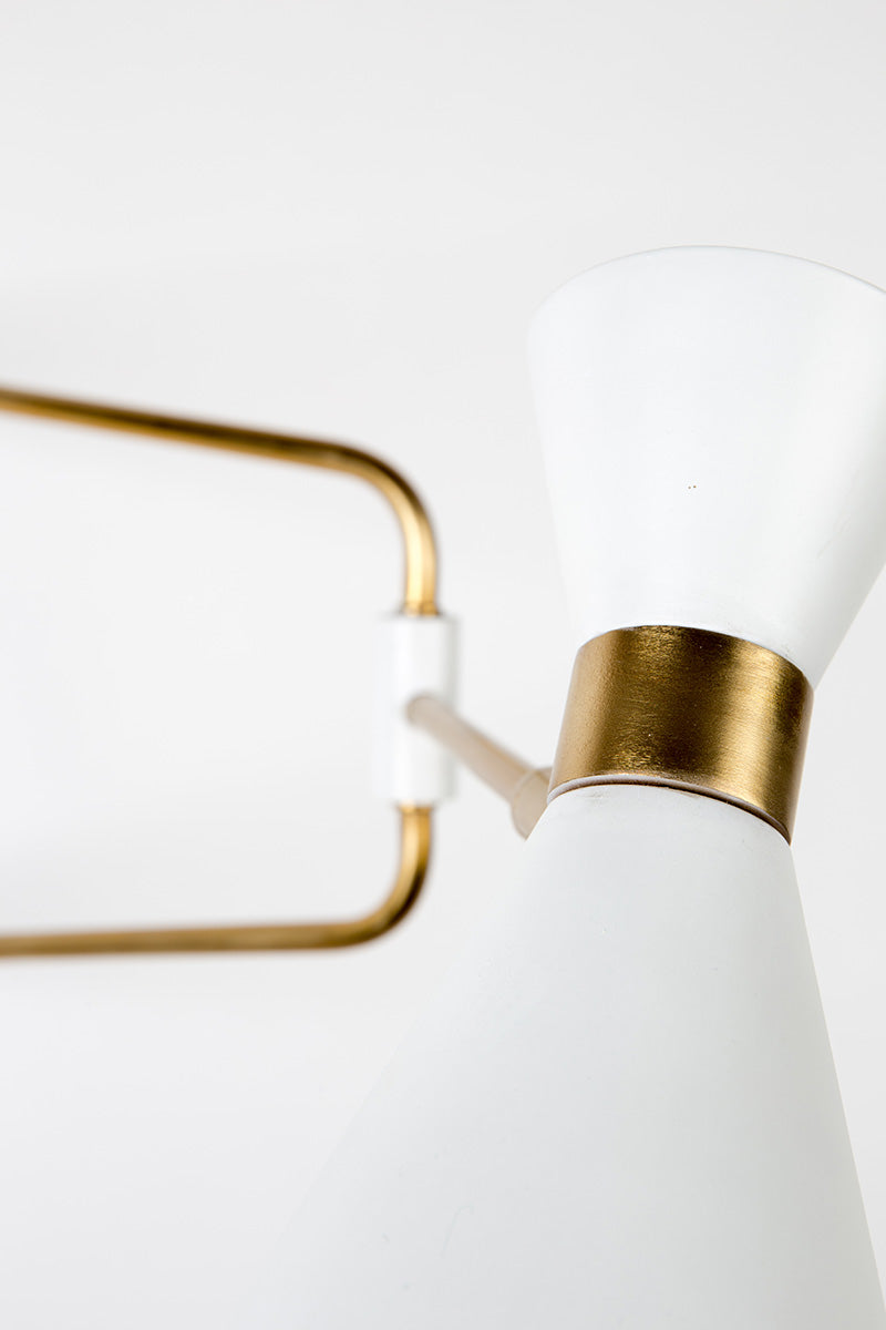Shady Wall Lamp