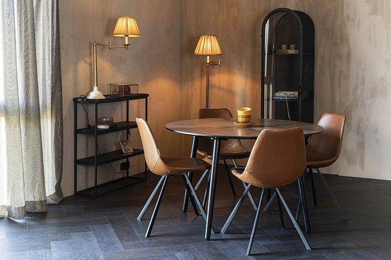 Clover Table