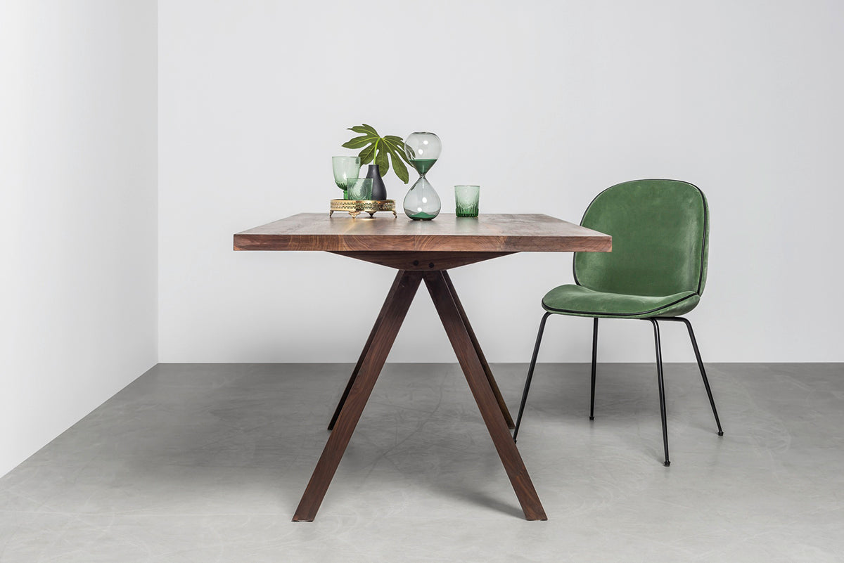 Victoria Dining Table