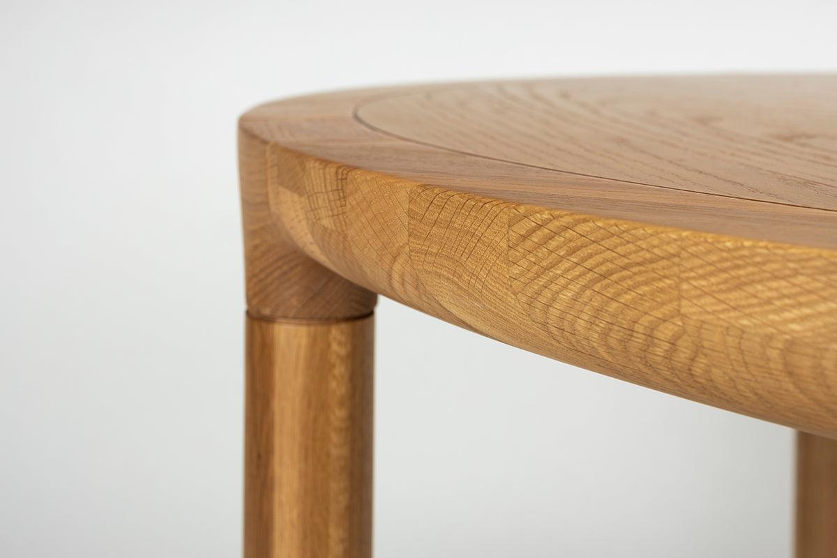 Storm Round Table - WOO .Design